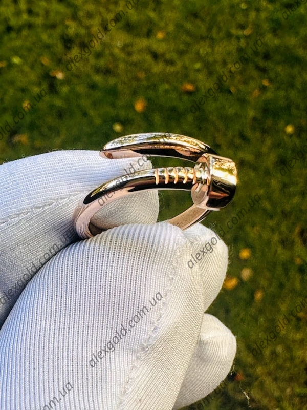 Золоте кільце Cartier цвях