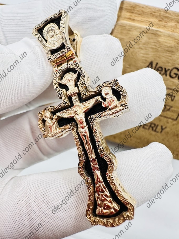 Хрест золото на дереві ебен