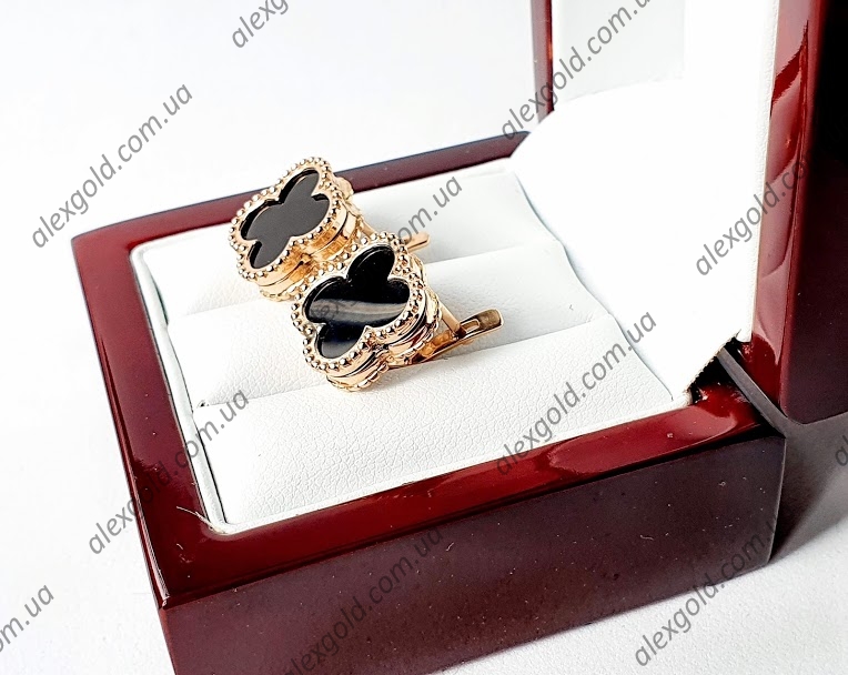Золотые серьги Van Cleef c черными камнями вставками
